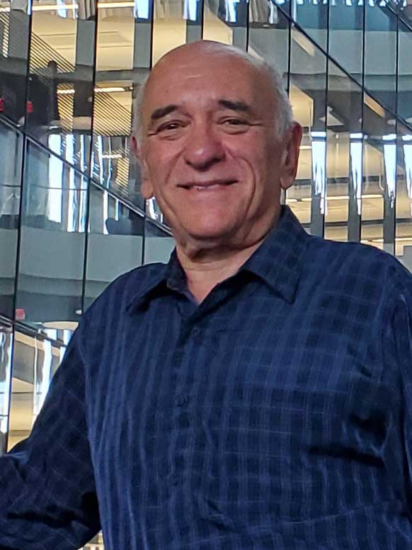 Profile image: Eduardo Sontag